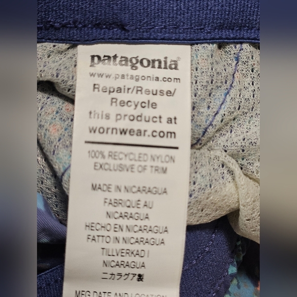 Patagonia Women's Baggies Shorts 5"  (Sunshine Dye Current Blue) - Picture 5 of 6